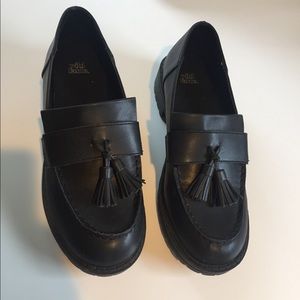 Wild Fable Black tassel loafers size 8